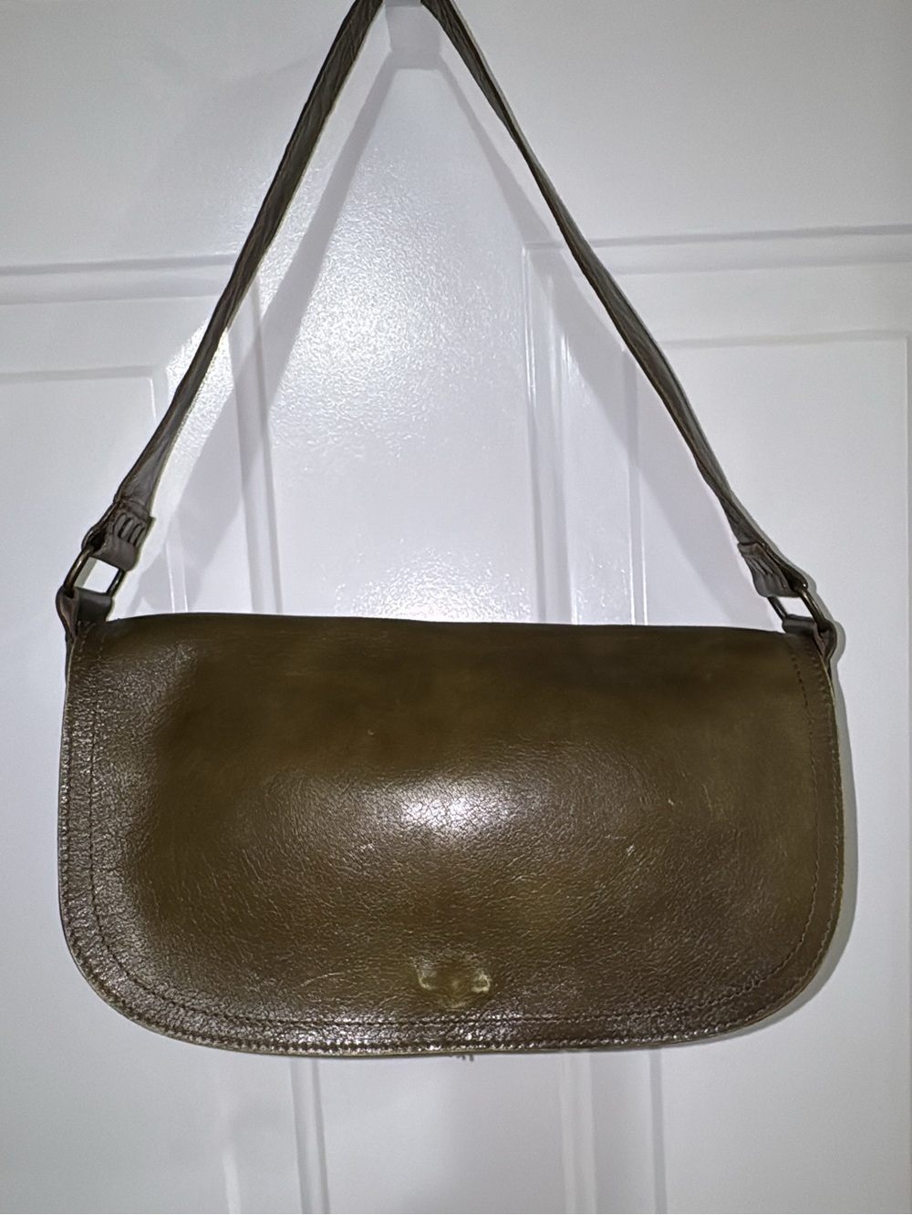 Leather Shoulder Bag in Olive Green